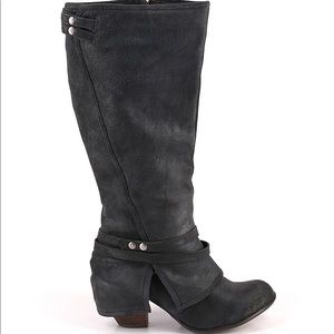 Charcoal Fergie Boots
